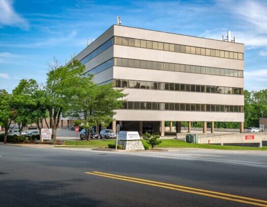 elmwood park plaza
